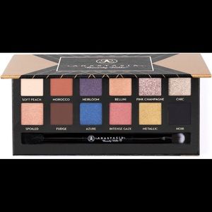 Anastasia Beverly Hills World Traveler Palette